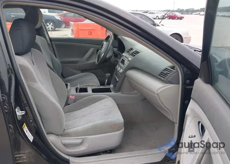 2011 Toyota Camry Se/Le/Xle z USA, uszkodzony, nr VIN 4T4BF3EK9BR134697